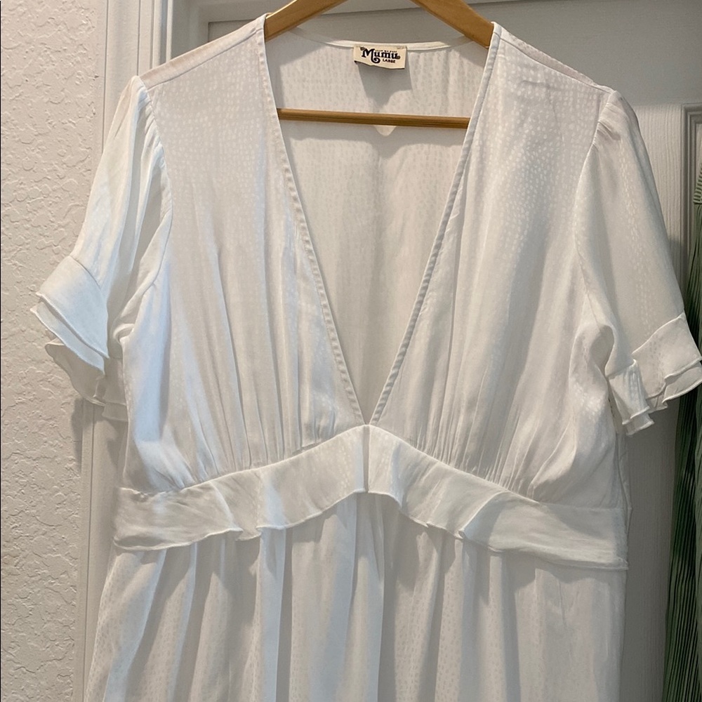 Show Me Your MuMu White Dress